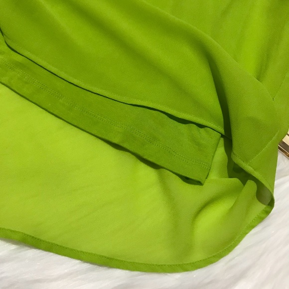 Micheal Kors Lime Green V Neck Sleeveless Top - Picture 3 of 6